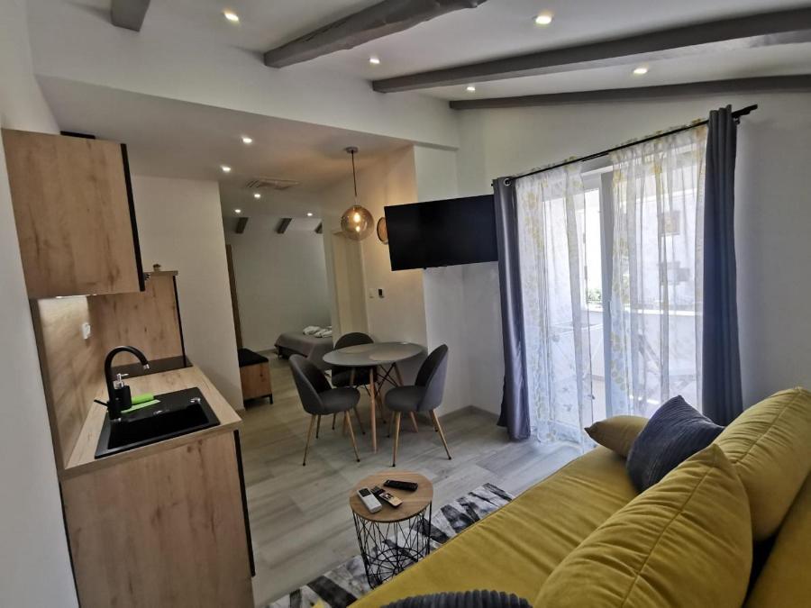 Apartamento New Nikolina 4 Star Mali Lošinj Exterior foto