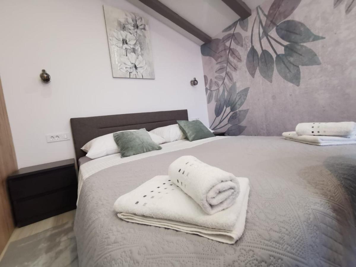 Apartamento New Nikolina 4 Star Mali Lošinj Exterior foto